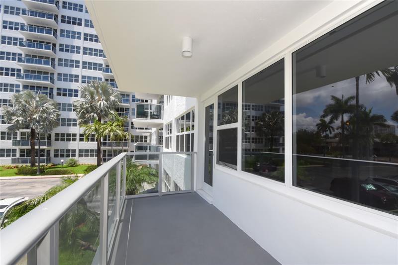 Image 11 of 42 For 3333 34th St  209