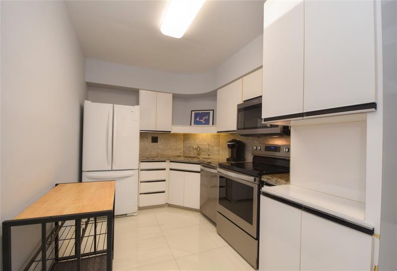 Image 13 of 42 For 3333 34th St  209