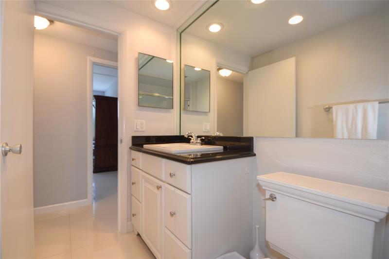 Image 31 of 42 For 3333 34th St  209