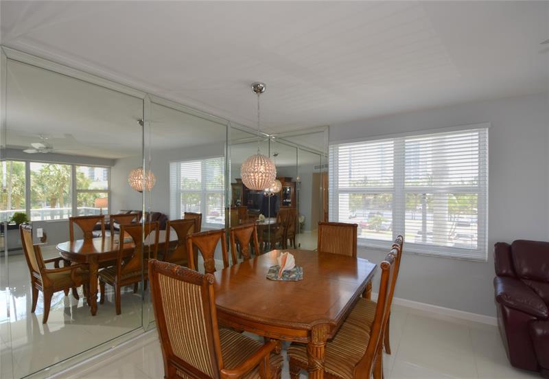 Image 4 of 42 For 3333 34th St  209