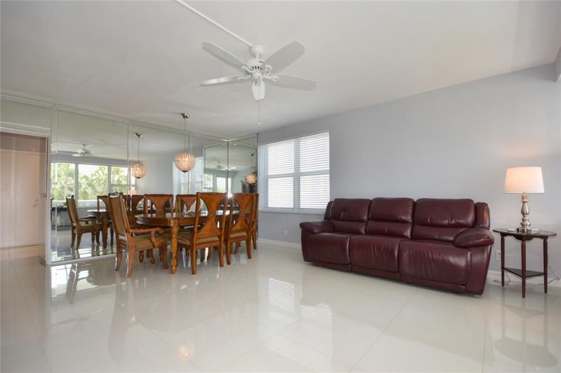 Image 5 of 42 For 3333 34th St  209