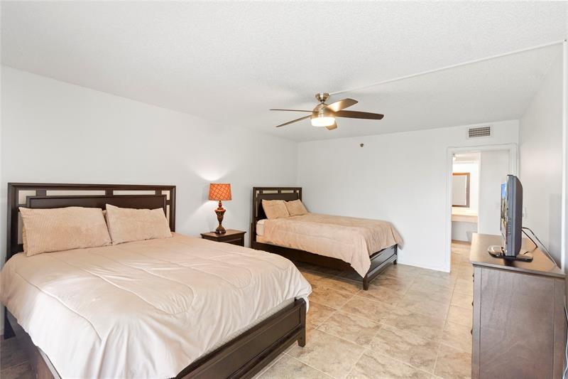 Image 17 of 37 For 9260 14th St  2303