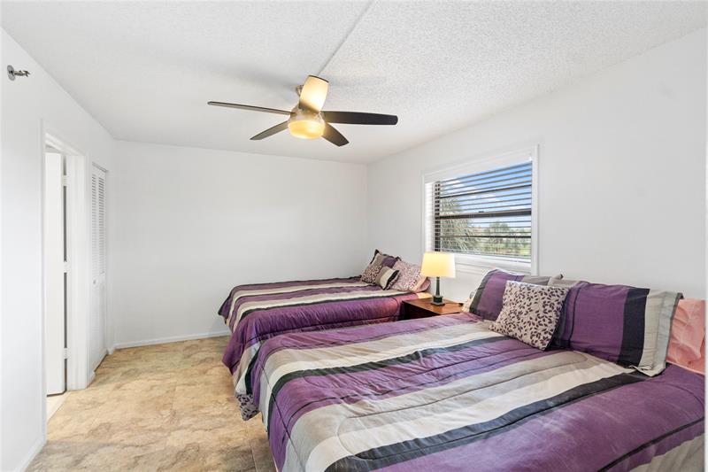 Image 21 of 37 For 9260 14th St  2303