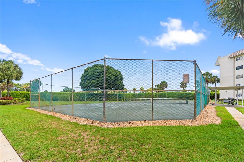 Image 30 of 37 For 9260 14th St  2303
