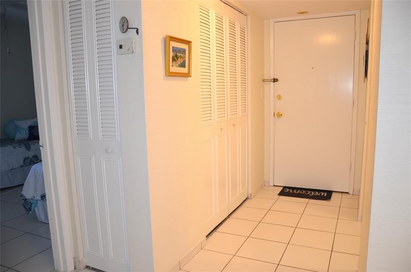 Image 4 of 30 For 255 Cypress Rd  342