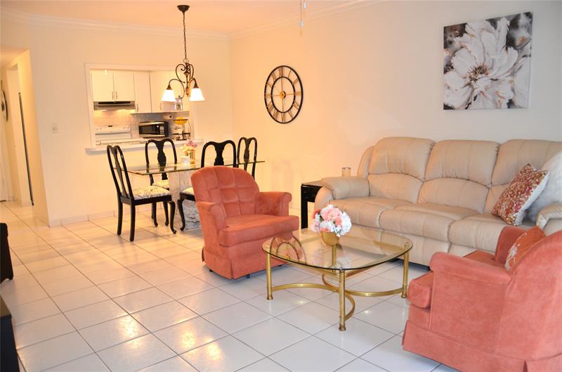 Image 6 of 30 For 255 Cypress Rd  342