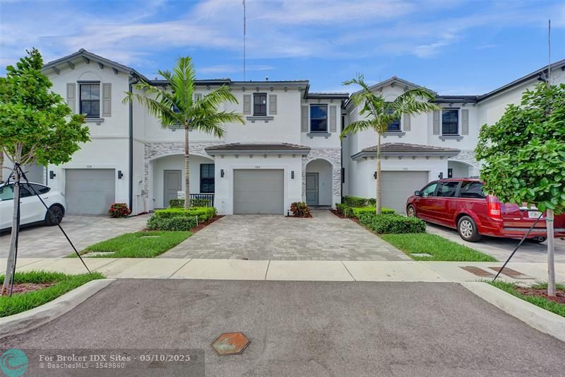 Details for 586 203rd Ter, Miami, FL 33169