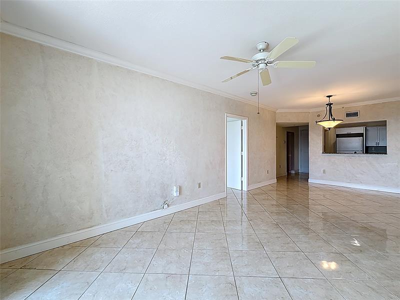 Image 18 of 45 For 3020 32nd Ave  510
