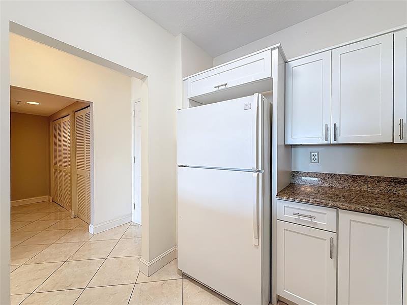 Image 21 of 45 For 3020 32nd Ave  510