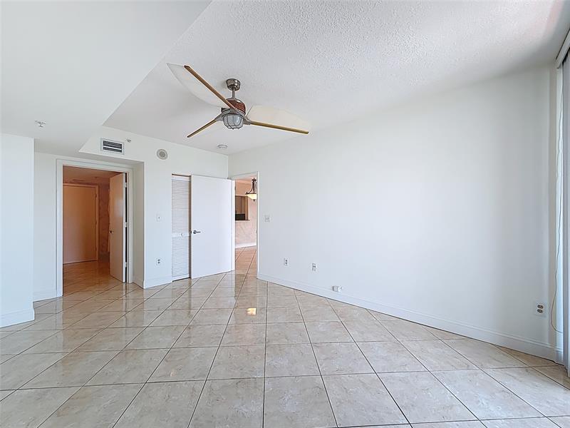 Image 24 of 45 For 3020 32nd Ave  510