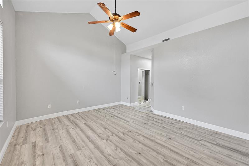 Image 25 of 55 For 4819 53rd Cir