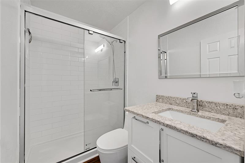 Image 37 of 55 For 4819 53rd Cir