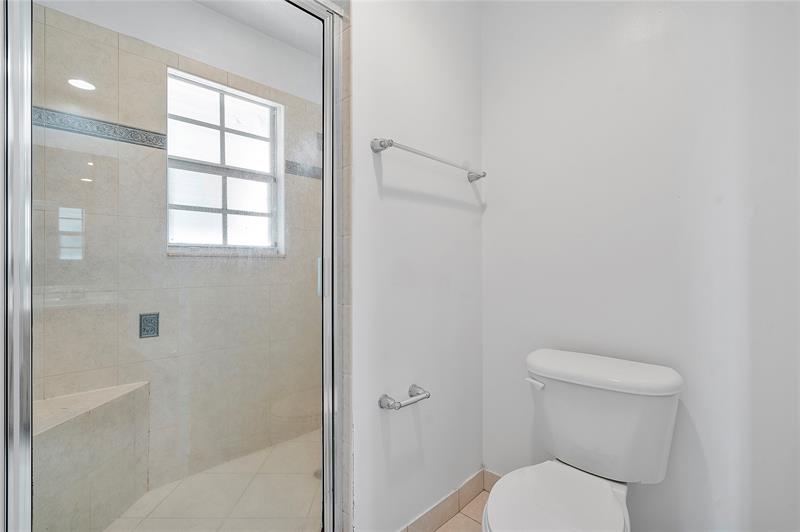 Image 20 of 49 For 241 6th Pl  