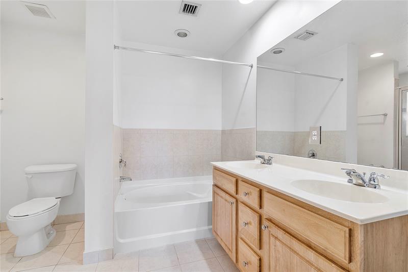 Image 21 of 49 For 241 6th Pl  