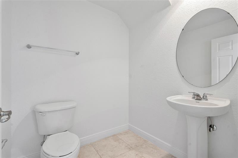Image 35 of 49 For 241 6th Pl  