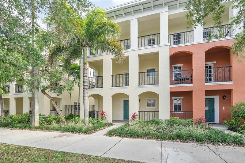 Image 7 of 49 For 241 6th Pl  