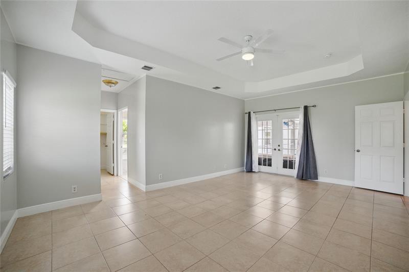 Image 20 of 54 For 13105 Raymond Dr