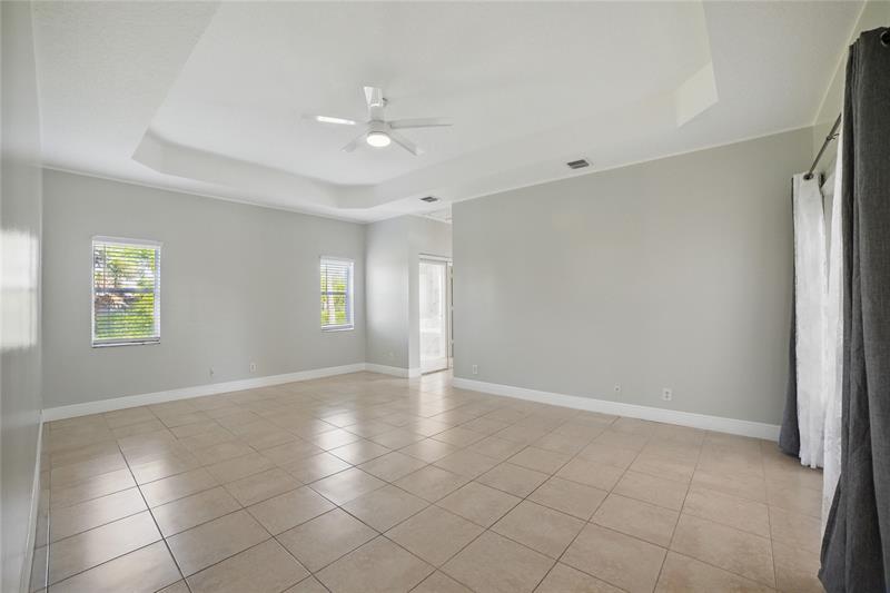 Image 21 of 54 For 13105 Raymond Dr