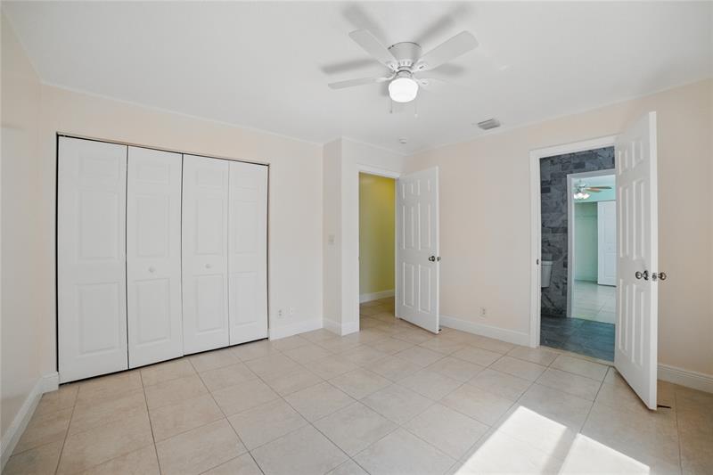 Image 26 of 54 For 13105 Raymond Dr