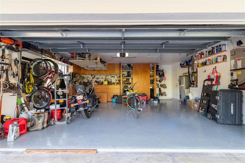Image 33 of 54 For 13105 Raymond Dr