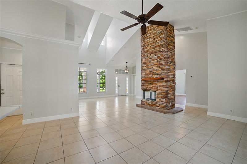 Image 4 of 54 For 13105 Raymond Dr
