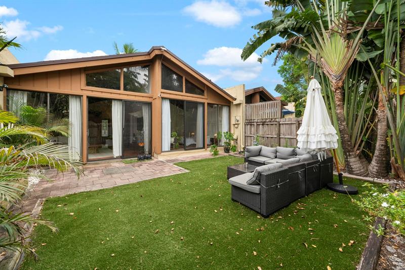 Details for 6110 34th Ter, Fort Lauderdale, FL 33309