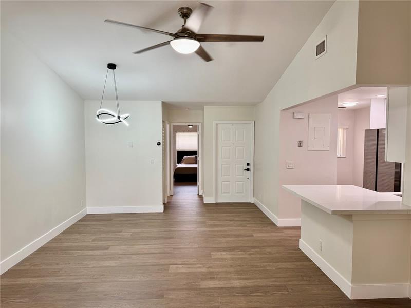 Image 6 of 50 For 84 Centennial Ct
