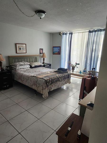 Image 11 of 18 For 1849 Ocean Dr  203