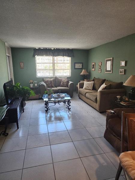 Image 17 of 18 For 1849 Ocean Dr  203