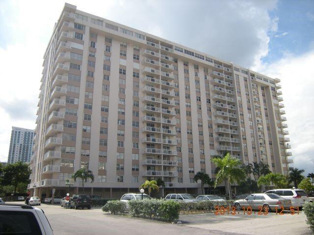 Image 6 of 18 For 1849 Ocean Dr  203