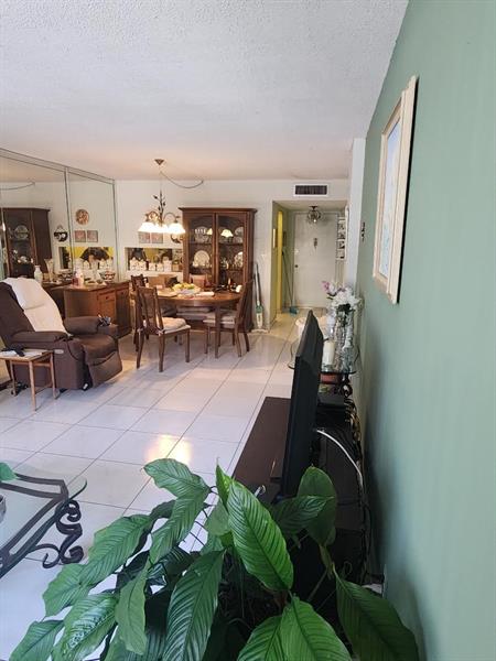 Image 8 of 18 For 1849 Ocean Dr  203