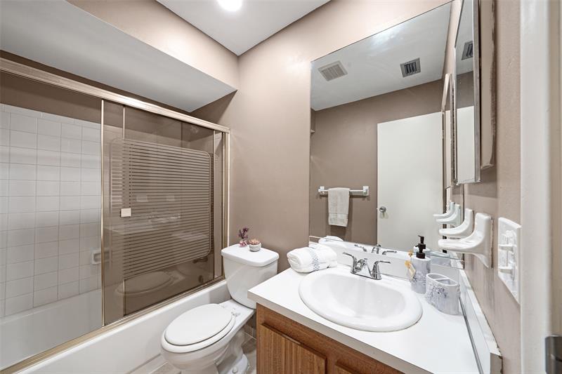Image 16 of 34 For 9637 15th Ct