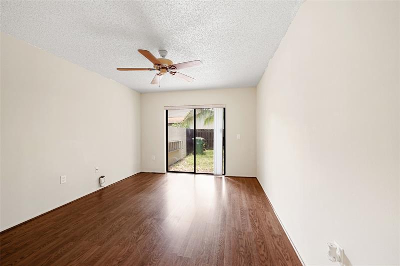 Image 18 of 34 For 9637 15th Ct