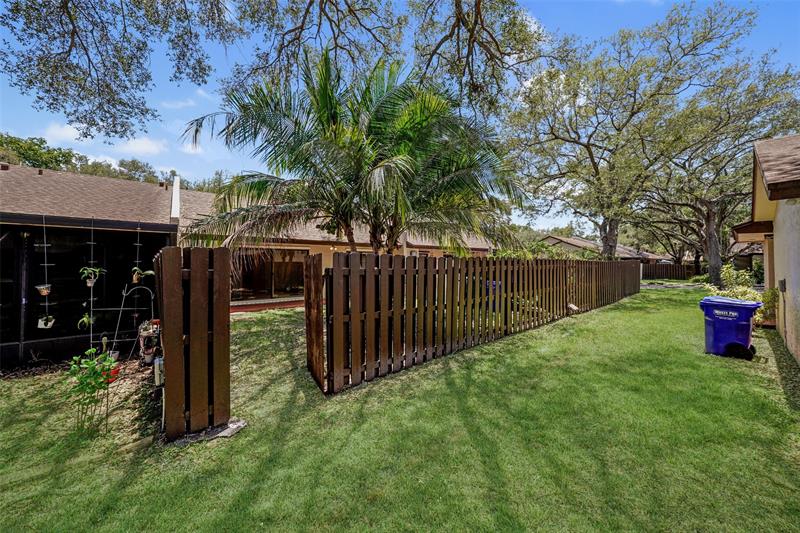 Image 23 of 34 For 9637 15th Ct
