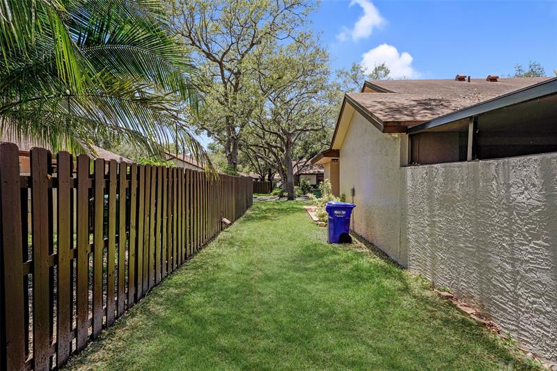 Image 26 of 34 For 9637 15th Ct