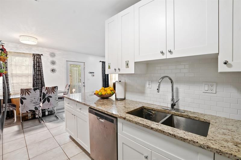 Image 10 of 25 For 581 46th St  581
