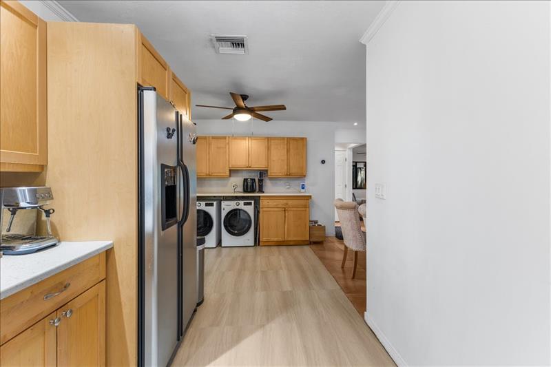 Image 13 of 39 For 481 46th St  