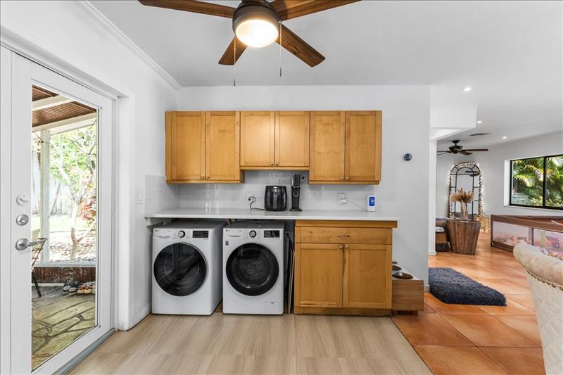 Image 16 of 39 For 481 46th St  