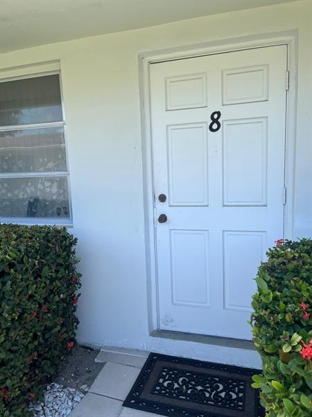Details for 2230 Jackson St  8w, Hollywood, FL 33020