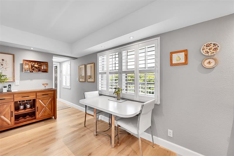 Image 15 of 53 For 4020 Palm Aire Dr  503
