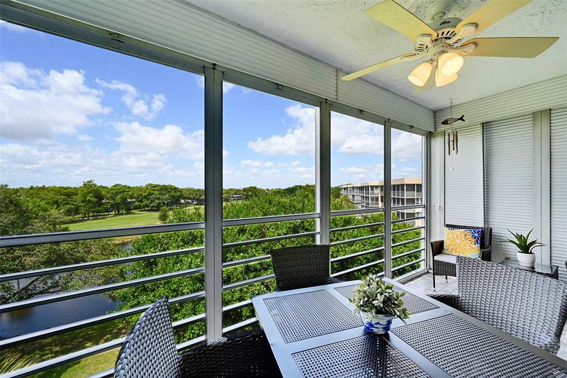 Image 33 of 53 For 4020 Palm Aire Dr  503