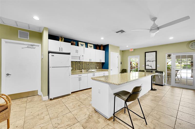 Image 39 of 53 For 4020 Palm Aire Dr  503