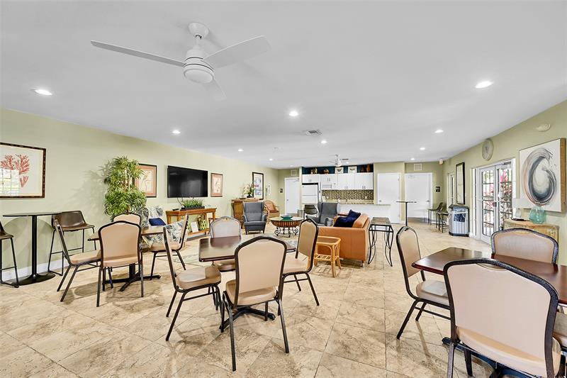 Image 40 of 53 For 4020 Palm Aire Dr  503