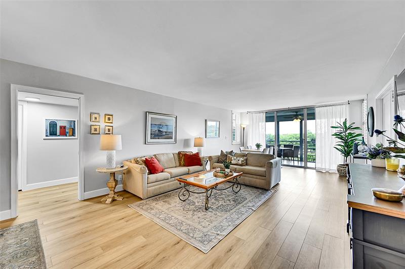 Image 7 of 53 For 4020 Palm Aire Dr  503