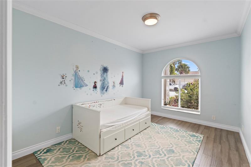 Image 23 of 41 For 1141 101st Ave