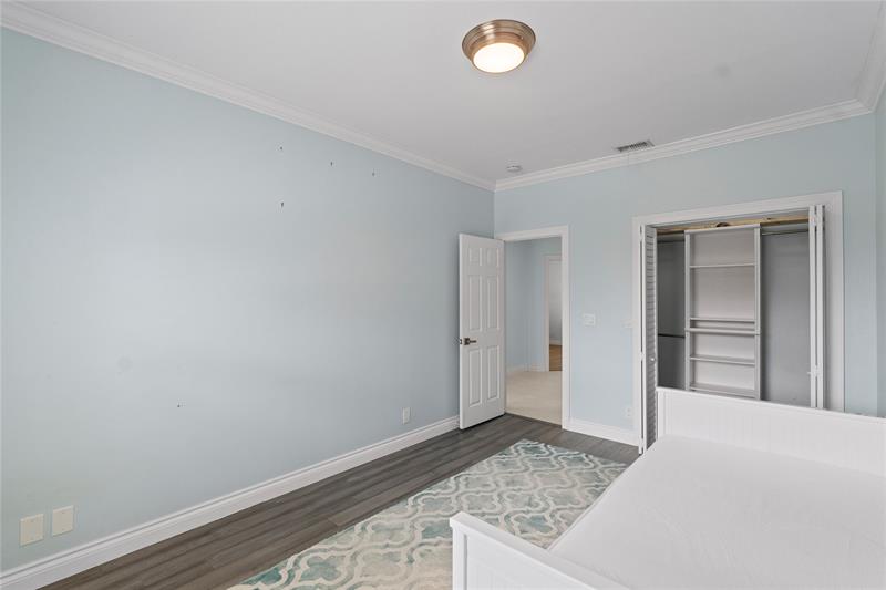 Image 24 of 41 For 1141 101st Ave