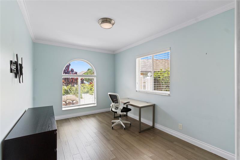 Image 25 of 41 For 1141 101st Ave