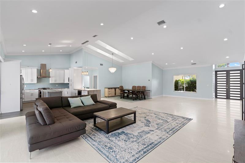 Image 3 of 41 For 1141 101st Ave