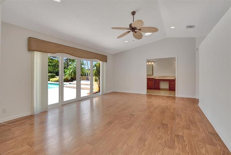 Image 21 of 77 For 11106 Whispering Pines Ln
