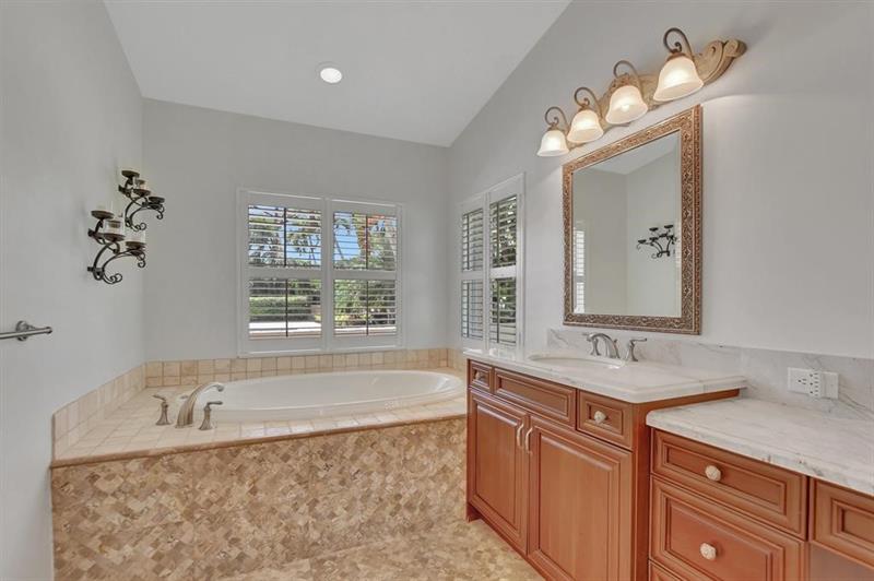 Image 25 of 77 For 11106 Whispering Pines Ln